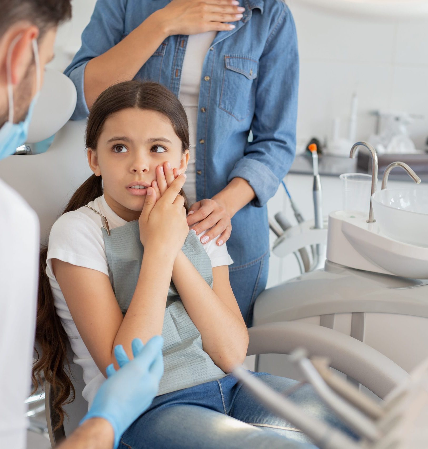 AdobeStock_302493806 Kids tooth emergency doctor in Las Vegas, NV
